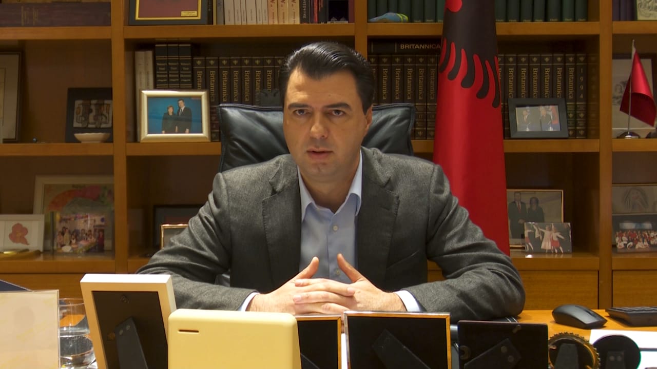 “Taksimi i Ramës varfëroi shqiptarët”, Basha prezanton planin…
