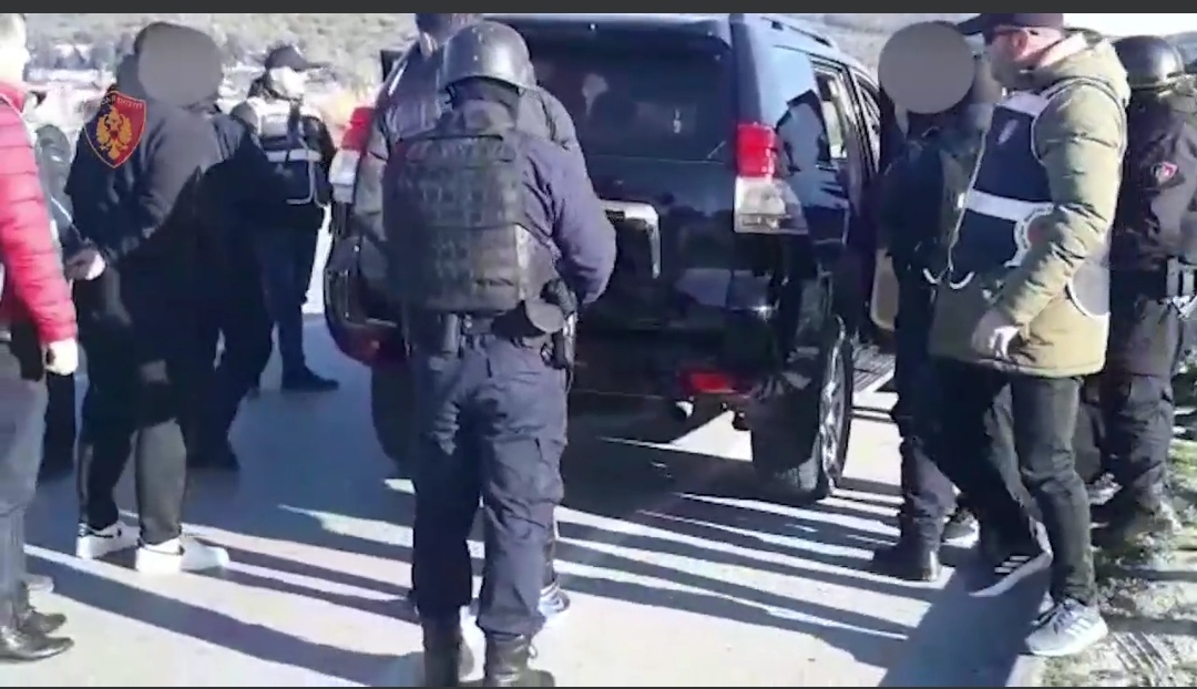 Policia Kontrolle blic/ Arrestime nga Shkodra në Sarandë…VIDEO…