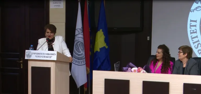 Pedagogia Valentina Ndou nderohet me Çmimin e Karrierës nga Universiteti…